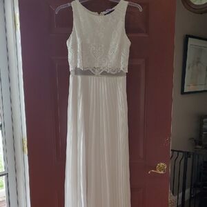 Betsy & Adam White Lace Maxi Dress